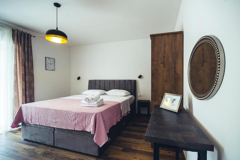 Upstairs bedroom – Luxury Villa Borak