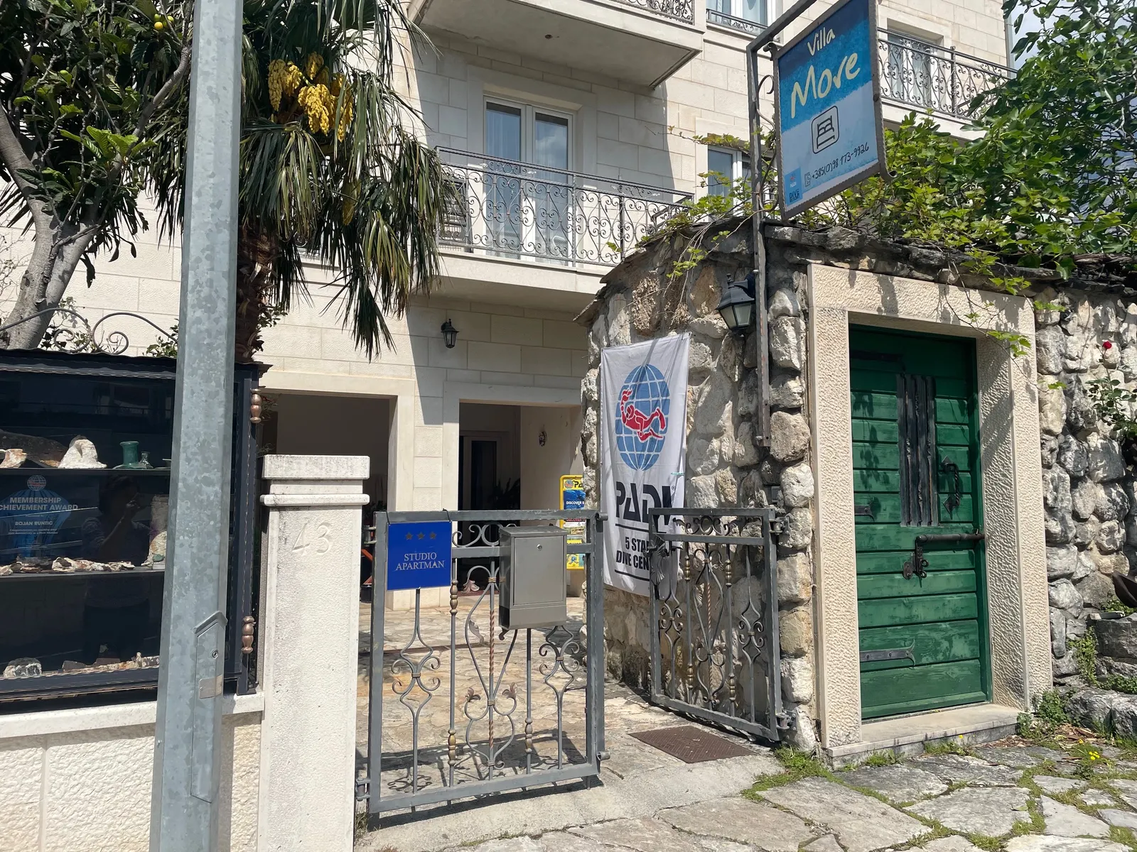 Villa More Makarska - Dvorište i roštilj 2